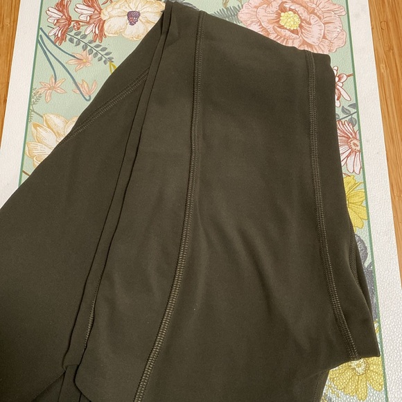 Lululemon Align HR Pant 25” - Picture 3 of 5